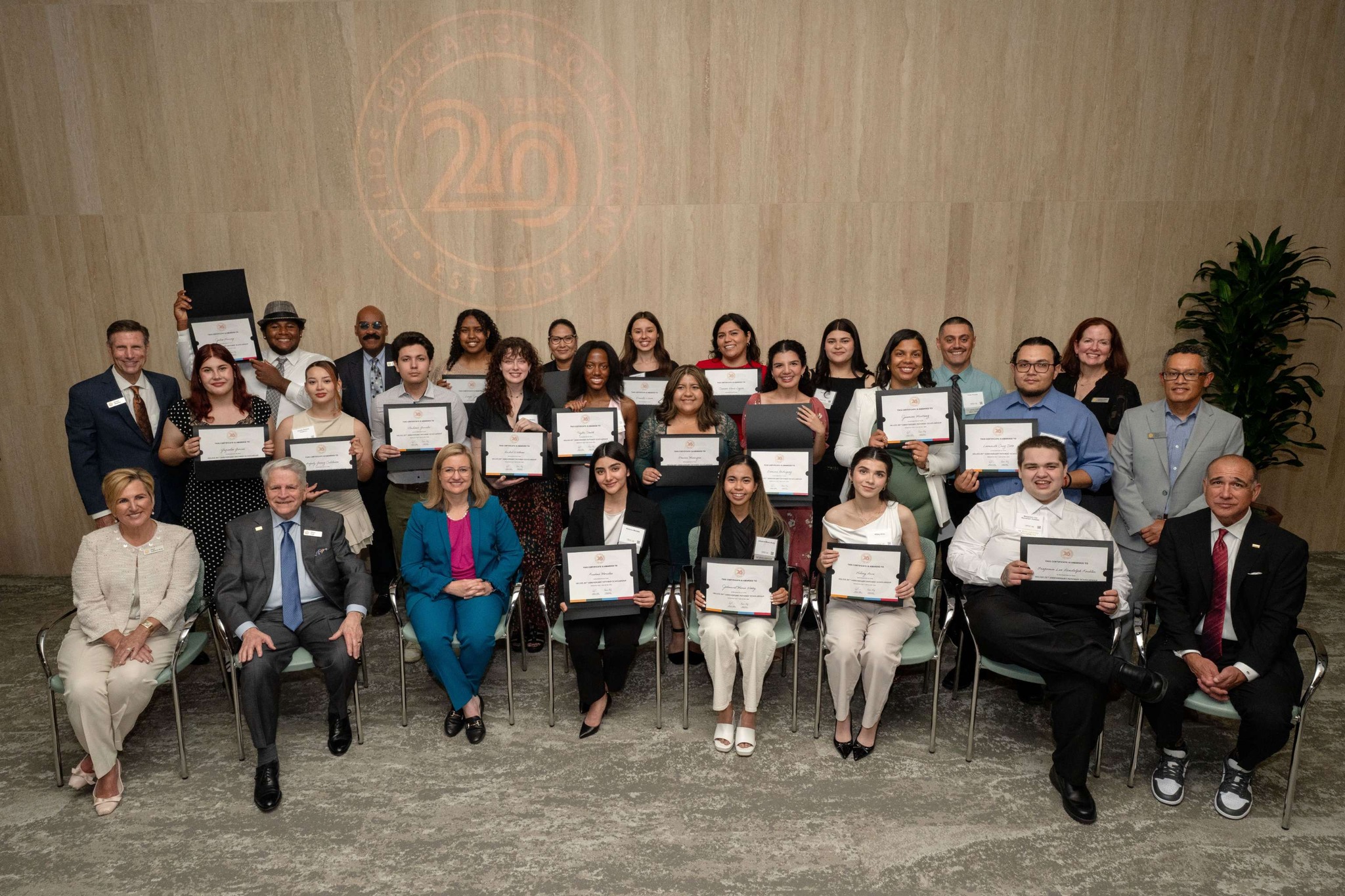 Helios Education Foundation Celebrates 20th Anniversary with $500,000 in Scholarships for 20 Arizona Students