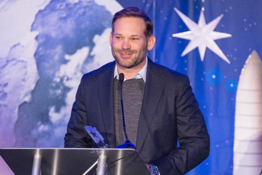 Henry Salinas Society Individual Winner Brandon Bell